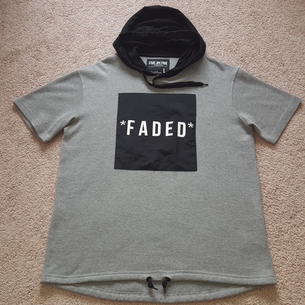 ☆New☆Men's large hooded pullover "faded" logo
